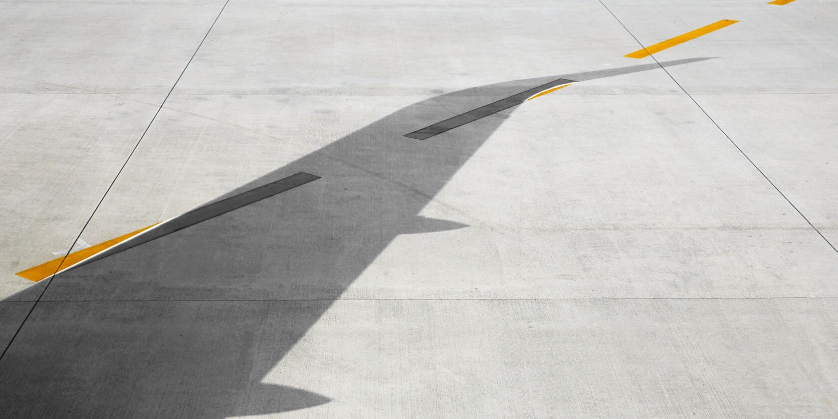 image shadow airplane wing 