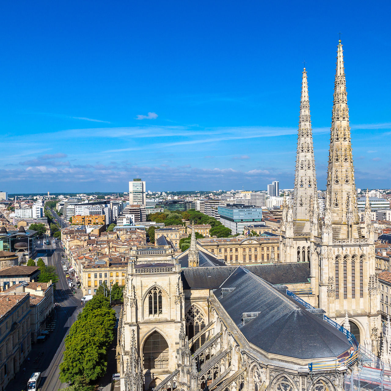 Bordeaux, region of sand and water, land of wine and pine - Bordeaux ...