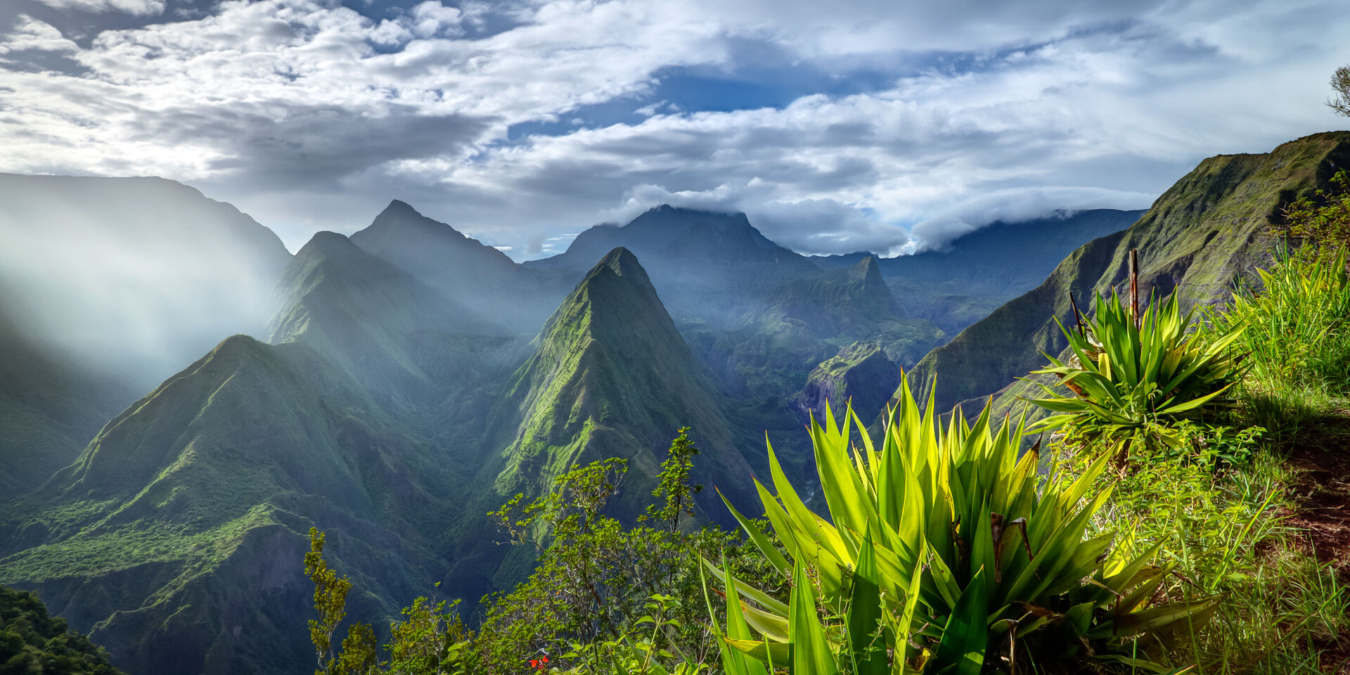 SAINT-DENIS DE LA RÉUNION  4