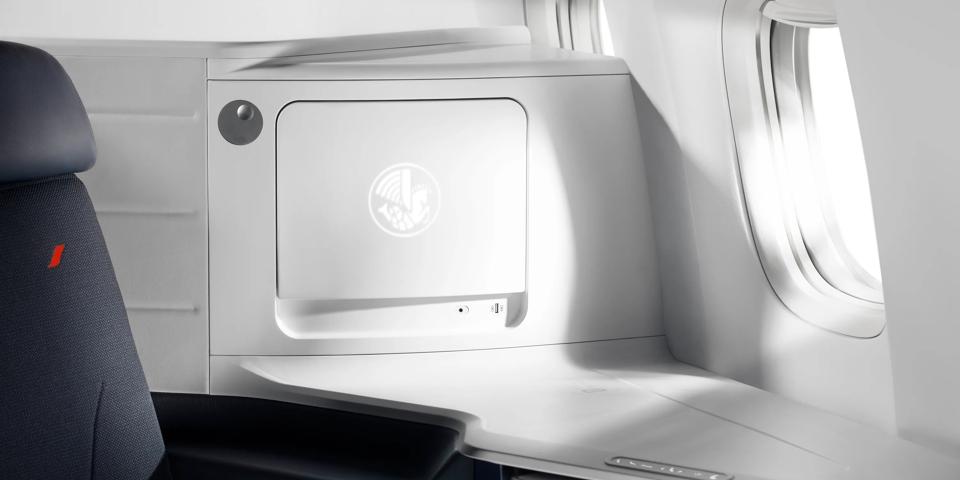 seat j