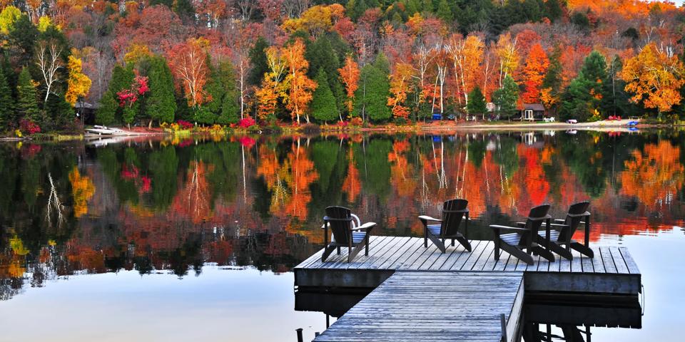 Toronto, wooden dock with chairs