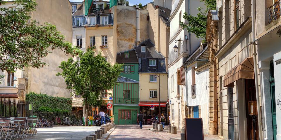 Immeubles traditionnels parisiens