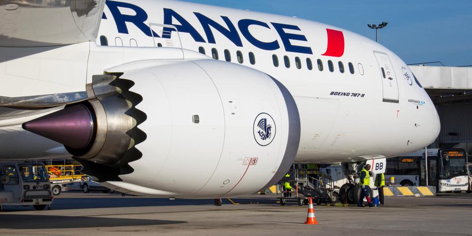 B787