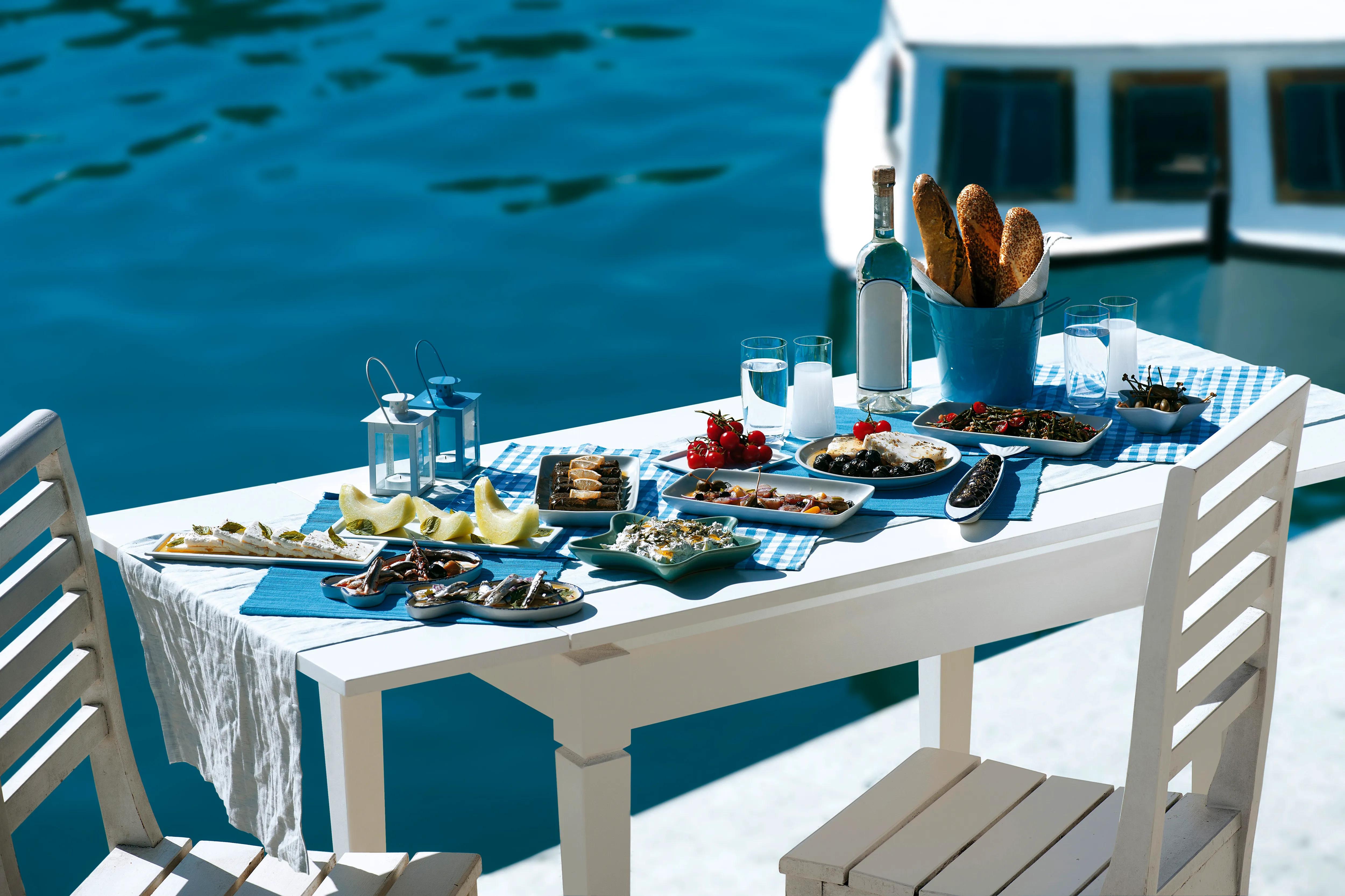 Banquet at the seaside